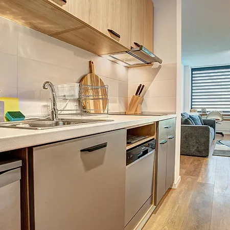 College Flat *